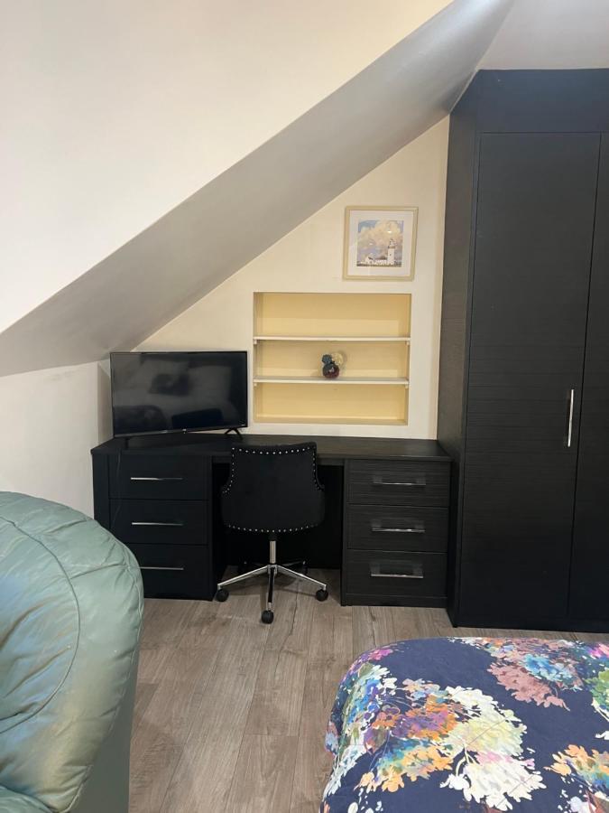 Luxury Double Room W/ Private Bathroom - Edinburgh — Photos 2